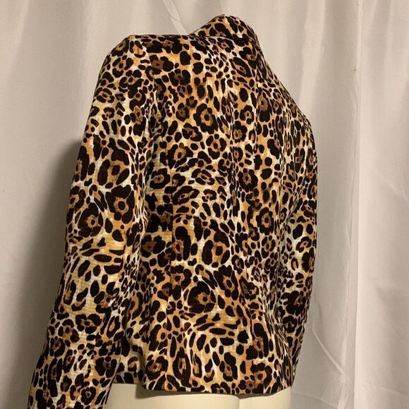 Vintage Isabella quilted animal print blazer jacket. Size 8 - Picture 11 of 16